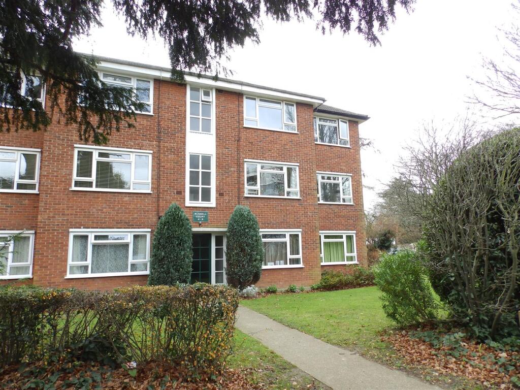 2 bed Apartment for rent in Surbiton. From Matthew James