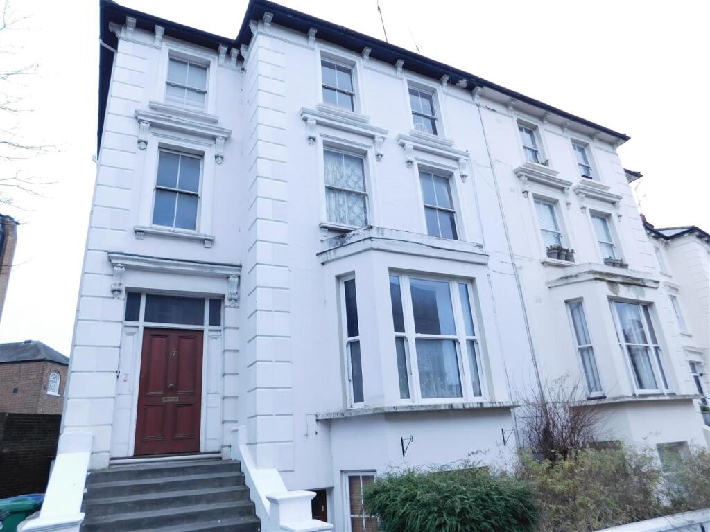 1 bed 1st Floor Flat for rent in Surbiton. From Matthew James 1 bed 1st Floor Flat for rent in Surbiton. From Matthew James