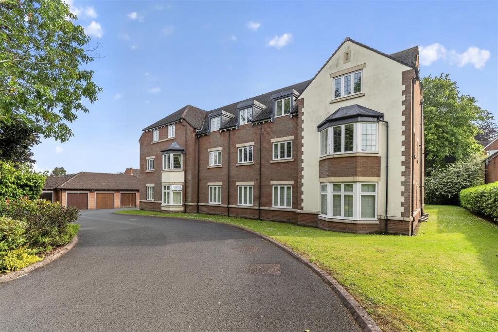 3 bed Apartment for rent in Little Aston. From Aston Knowles - Sutton Coldfield 3 bed Apartment for rent in Little Aston. From Aston Knowles - Sutton Coldfield