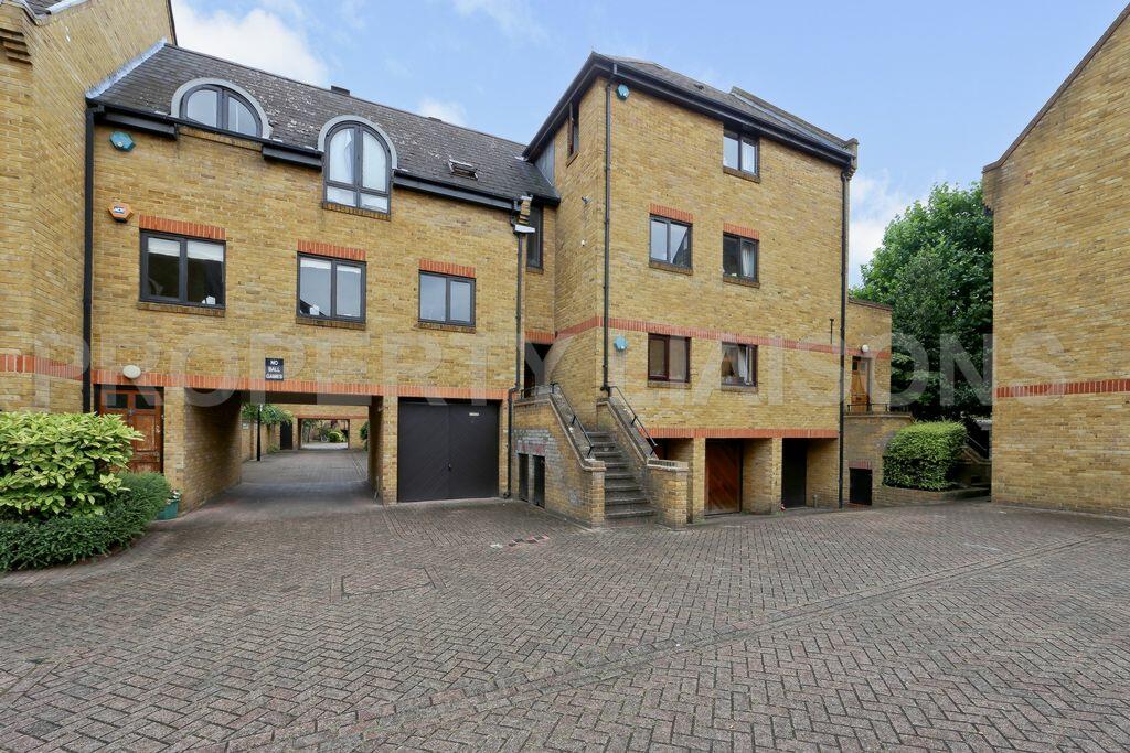 3 bed Detached House for rent in Bermondsey. From Property Liaisons of London Ltd
