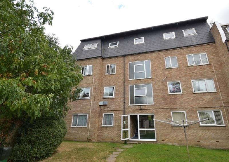 2 bed 1st Floor Flat for rent in Ware. From Chris Dellar Properties - Buntingford