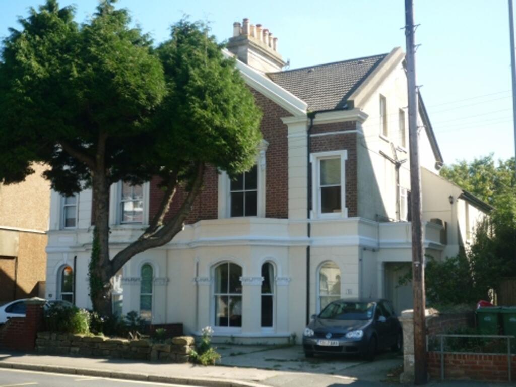 2 bed 1st Floor Flat for rent in Hastings. From Wyatt Hughes 2 bed 1st Floor Flat for rent in Hastings. From Wyatt Hughes