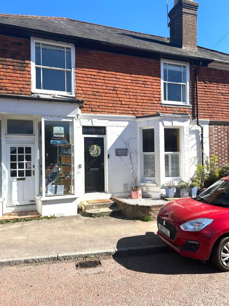 2 bed Mid Terraced House for rent in Ticehurst. From Wyatt Hughes