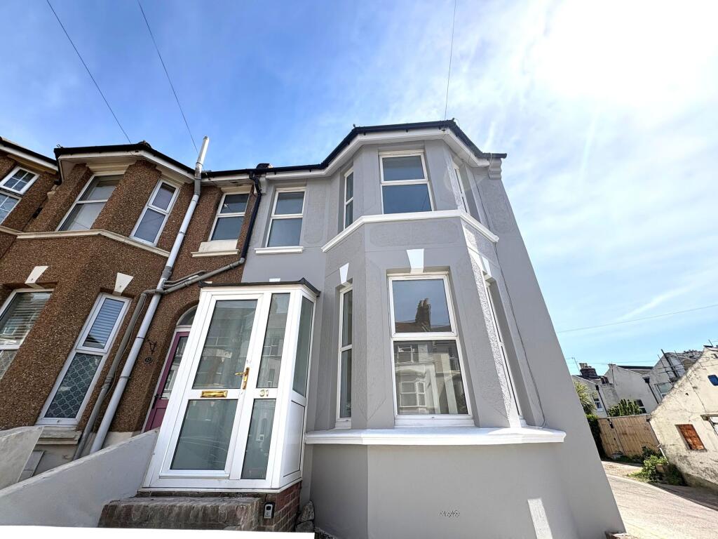 3 bed End of Terrace for rent in Hastings. From Wyatt Hughes