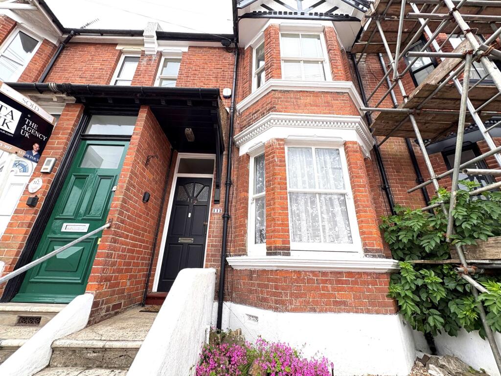 1 bed 1st Floor Flat for rent in Hastings. From Wyatt Hughes