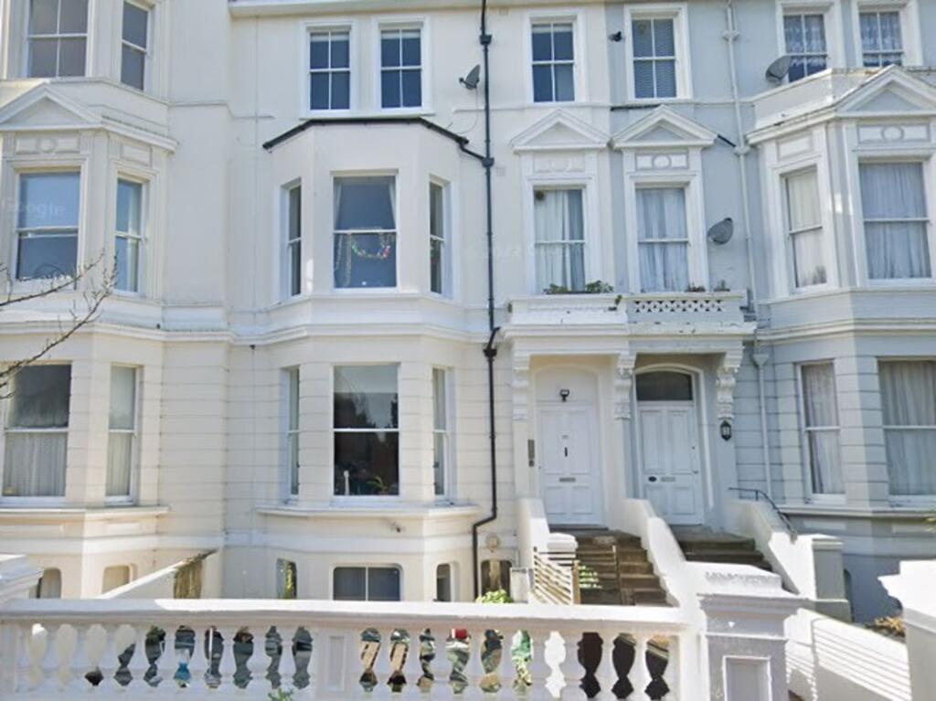 2 bed 1st Floor Flat for rent in Hastings. From Wyatt Hughes