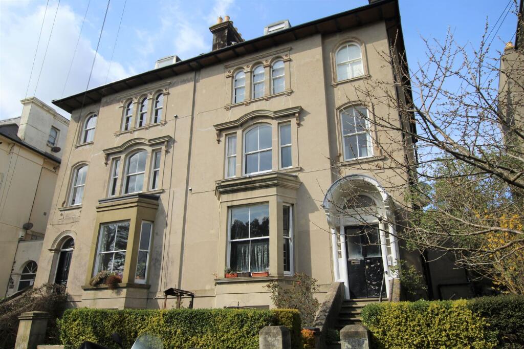 4 bed Studio for rent in Hastings. From Wyatt Hughes