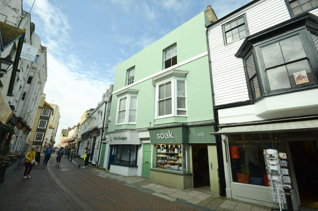 1 bed 1st Floor Flat for rent in Hastings. From Wyatt Hughes