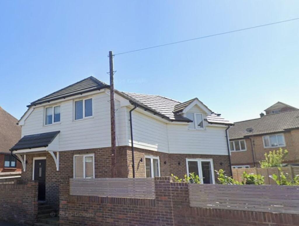 3 bed Detached for rent in Hastings. From Wyatt Hughes 3 bed Detached for rent in Hastings. From Wyatt Hughes