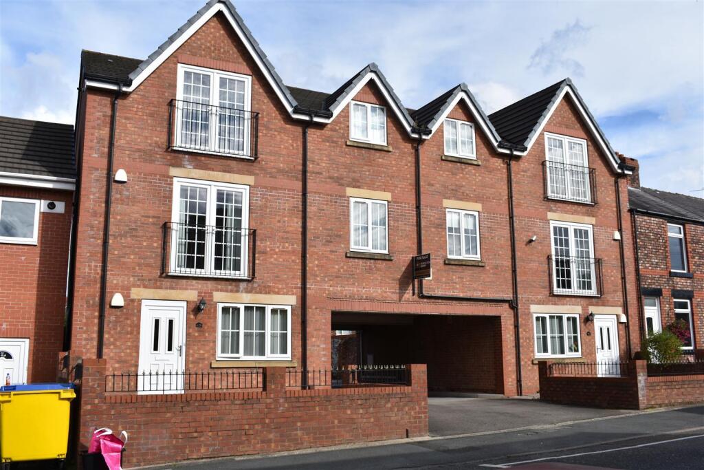 2 bed 1st Floor Flat for rent in St Helens. From John Brown and Co - St Helens 2 bed 1st Floor Flat for rent in St Helens. From John Brown and Co - St Helens