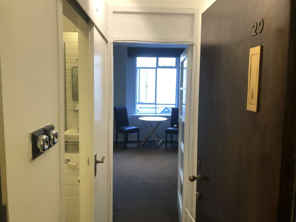 0 bed Flat for rent in London. From Scott City Residential