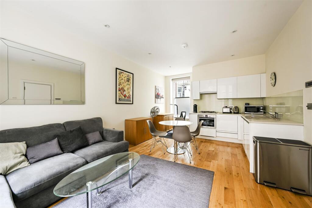 1 bed 1st Floor Flat for rent in London. From Scott City Residential - London