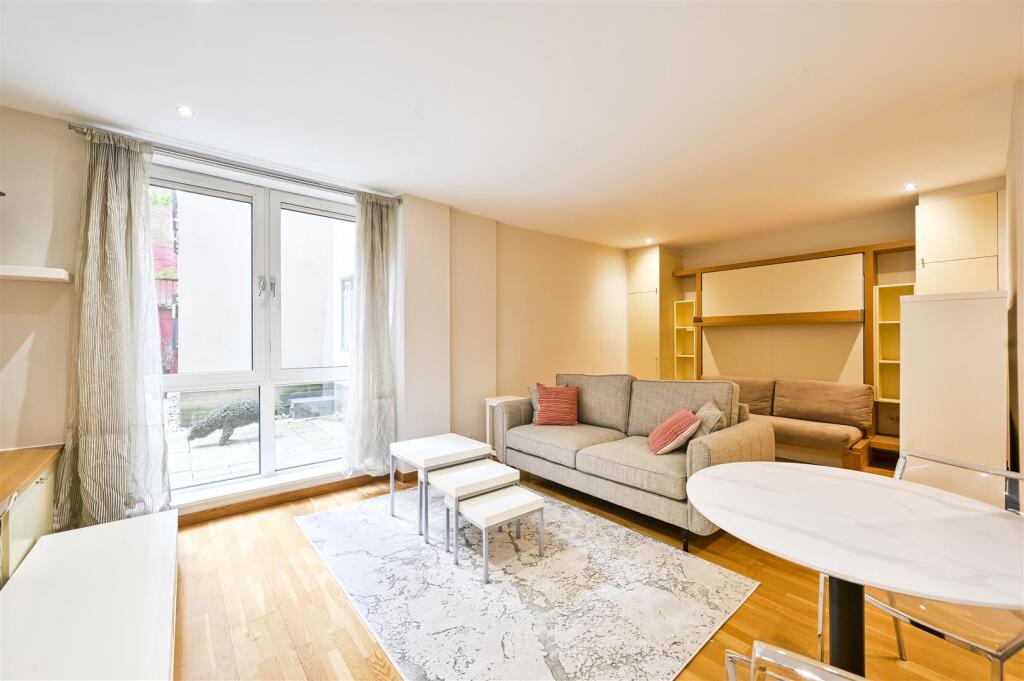 4 bed Studio for rent in London. From Scott City Residential - London