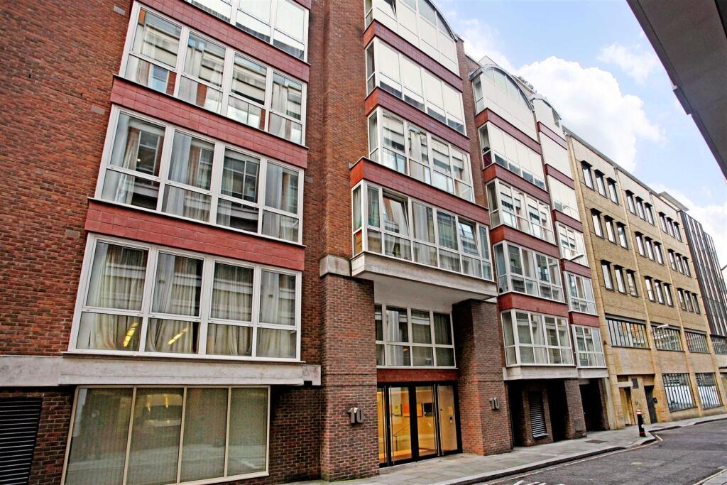 4 bed Studio for rent in London. From Scott City Residential - London