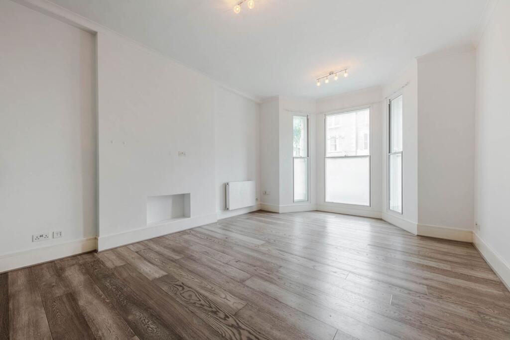 2 bed Apartment for rent in London. From John Wilcox & Co. - Holland Park 2 bed Apartment for rent in London. From John Wilcox & Co. - Holland Park