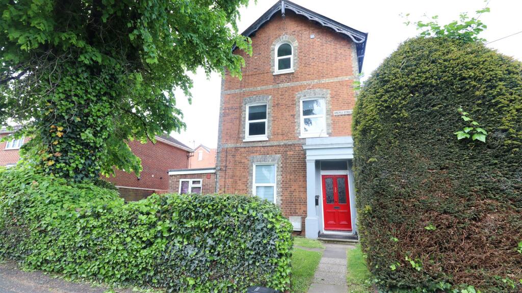 1 bed Flat for rent in Reading. From Vanderpump and Wellbelove