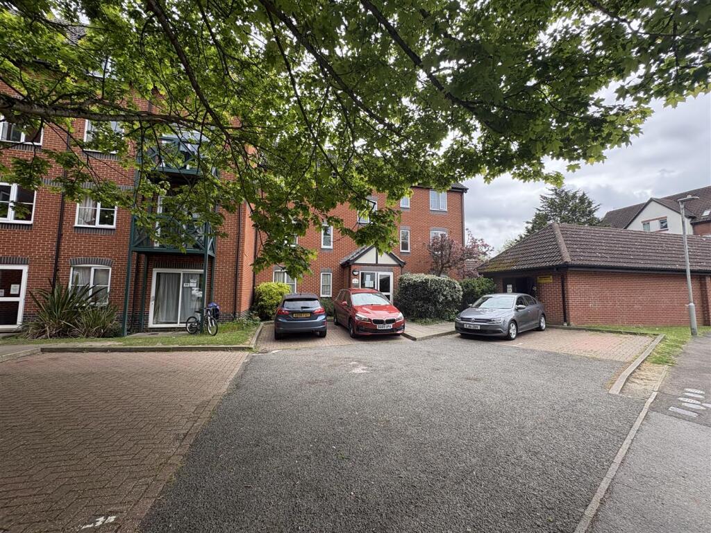2 bed 1st Floor Flat for rent in Reading. From Vanderpump - Tilehurst