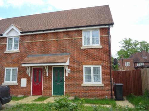 2 bed Semi Detached for rent in Reading. From Vanderpump - Tilehurst