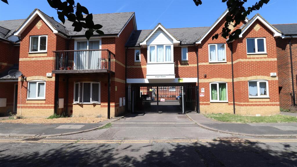 1 bed 1st Floor Flat for rent in Reading. From Vanderpump - Tilehurst