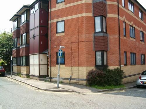 1 bed 1st Floor Flat for rent in Reading. From Vanderpump - Tilehurst 1 bed 1st Floor Flat for rent in Reading. From Vanderpump - Tilehurst