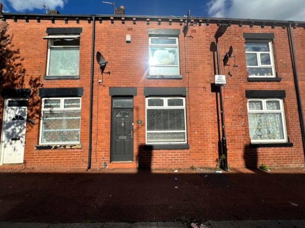 2 bed Mid Terraced House for rent in Bolton. From Manhattan Estates - Bolton