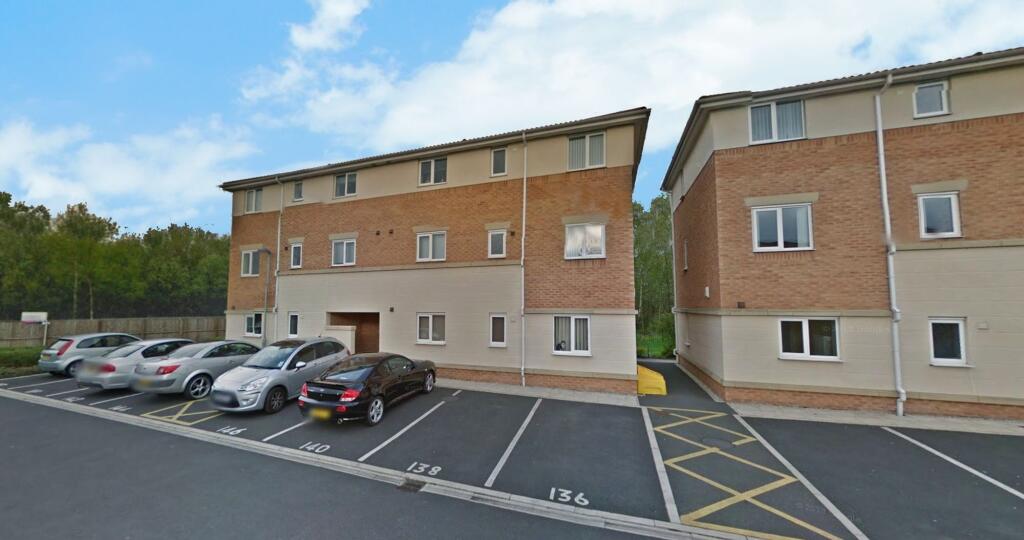 2 bed 1st Floor Flat for rent in Bolton. From Price and Co - Westhoughton