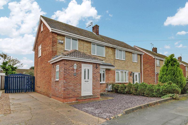 3 bed Semi Detached for rent in Thorngumbald. From Oscars - Hull 3 bed Semi Detached for rent in Thorngumbald. From Oscars - Hull