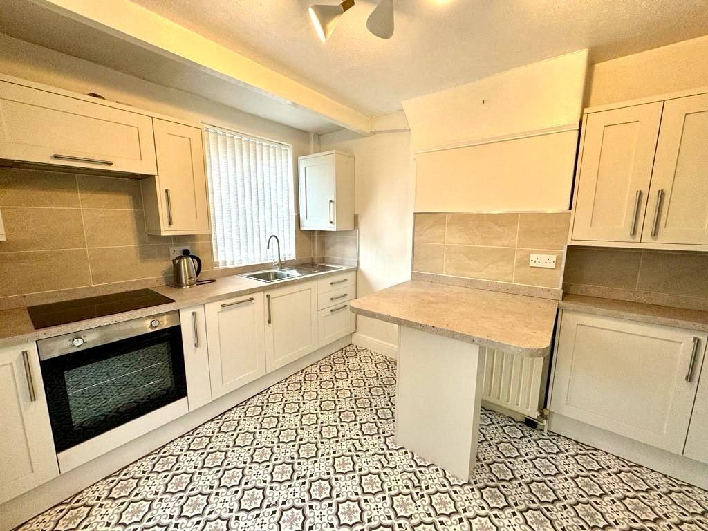 3 bed Semi Detached for rent in Stockport. From Stuarts Property Services - Cheadle