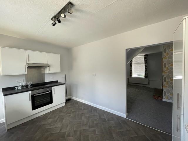 2 bed Mid Terraced House for rent in Great Harwood. From Stuarts Property Services - Cheadle