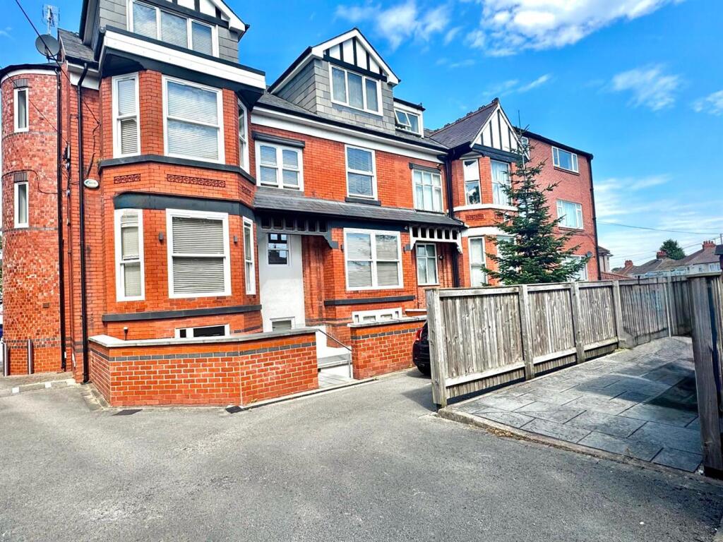 1 bed Apartment for rent in Cheadle Hulme. From Stuarts Property Services - Cheadle