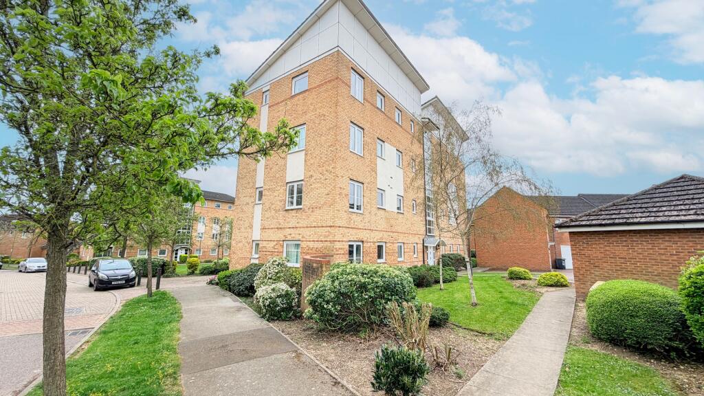 2 bed 1st Floor Flat for rent in Welwyn Garden City. From Putterills - Hitchin