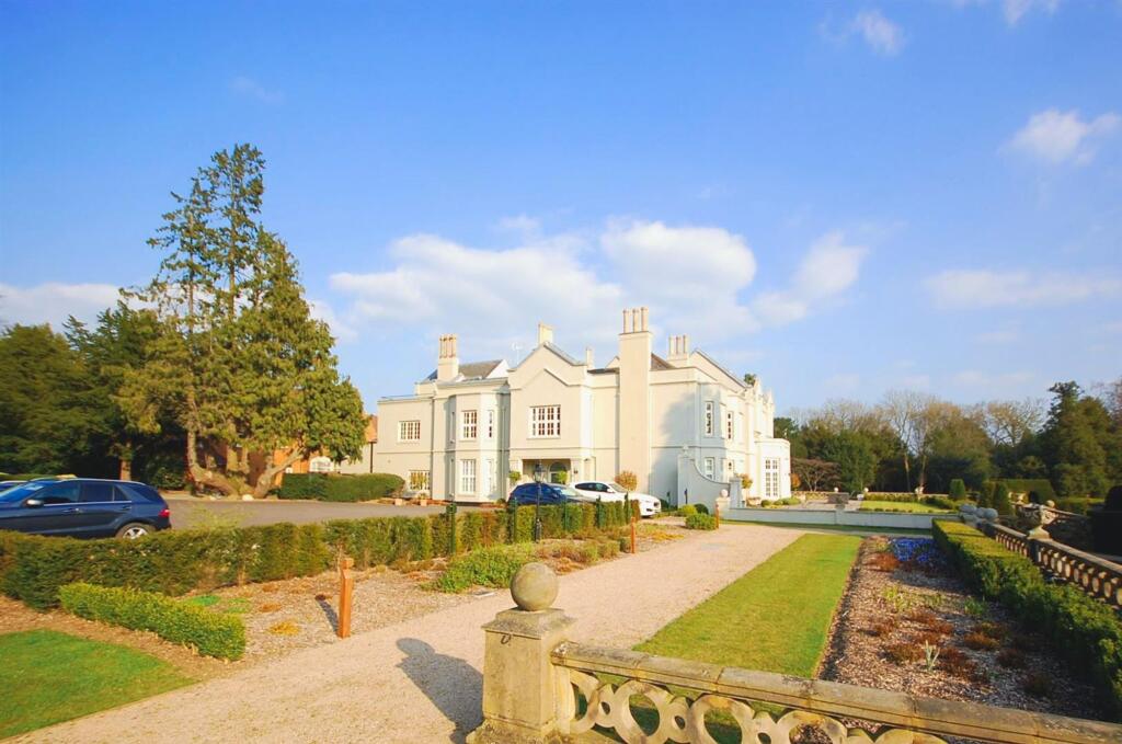 2 bed Apartment for rent in Codicote. From Putterills - Hitchin