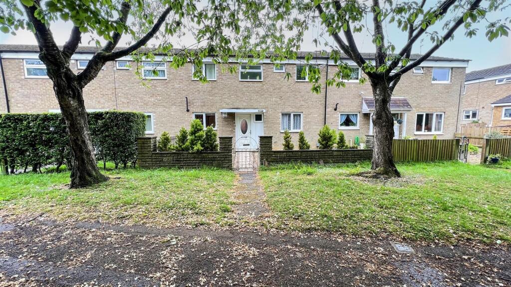 4 bed Mid Terraced House for rent in Stevenage. From Putterills - Hitchin