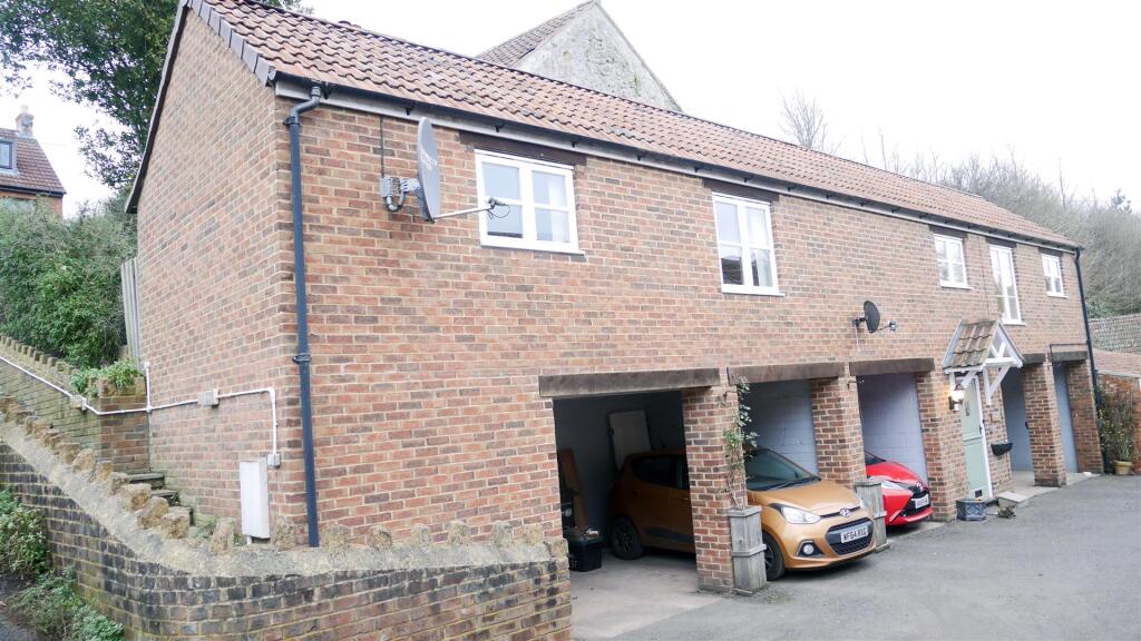 2 bed Detached for rent in Ilminster. From Derbyshire's Estate Agents - Chard