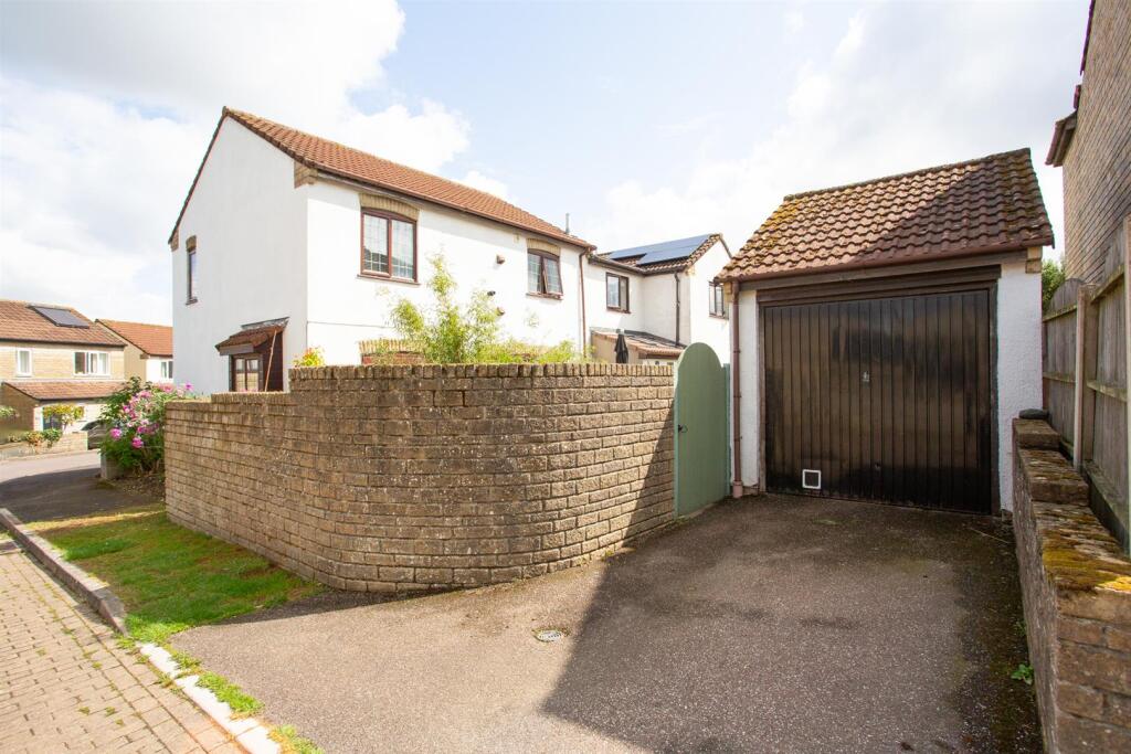 3 bed Detached for rent in Horton. From Derbyshire's Estate Agents - Chard