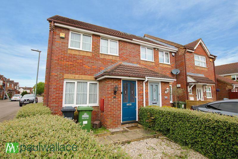 2 bed End Terraced House for rent in Cheshunt. From Paul Wallace Estate Agents