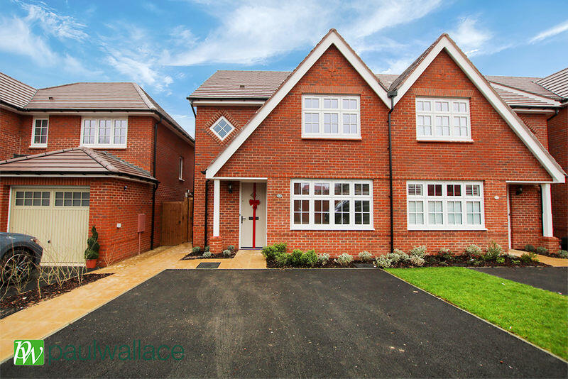 3 bed Semi Detached for rent in . From Paul Wallace Estate Agents - Cheshunt