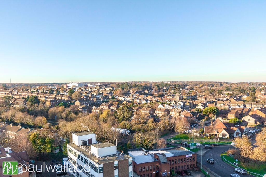 1 bed Apartment for rent in Hoddesdon. From Paul Wallace Estate Agents - Cheshunt