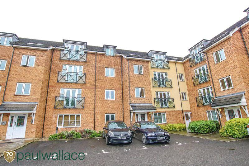 2 bed Apartment for rent in Waltham Cross. From Paul Wallace Estate Agents - Cheshunt 2 bed Apartment for rent in Waltham Cross. From Paul Wallace Estate Agents - Cheshunt