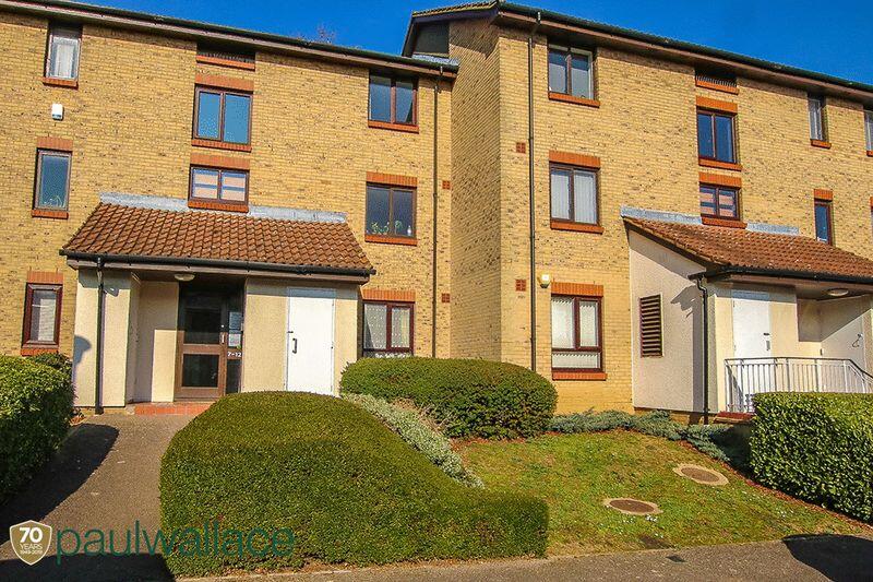 1 bed 1st Floor Flat for rent in Cheshunt. From Paul Wallace Estate Agents - Cheshunt