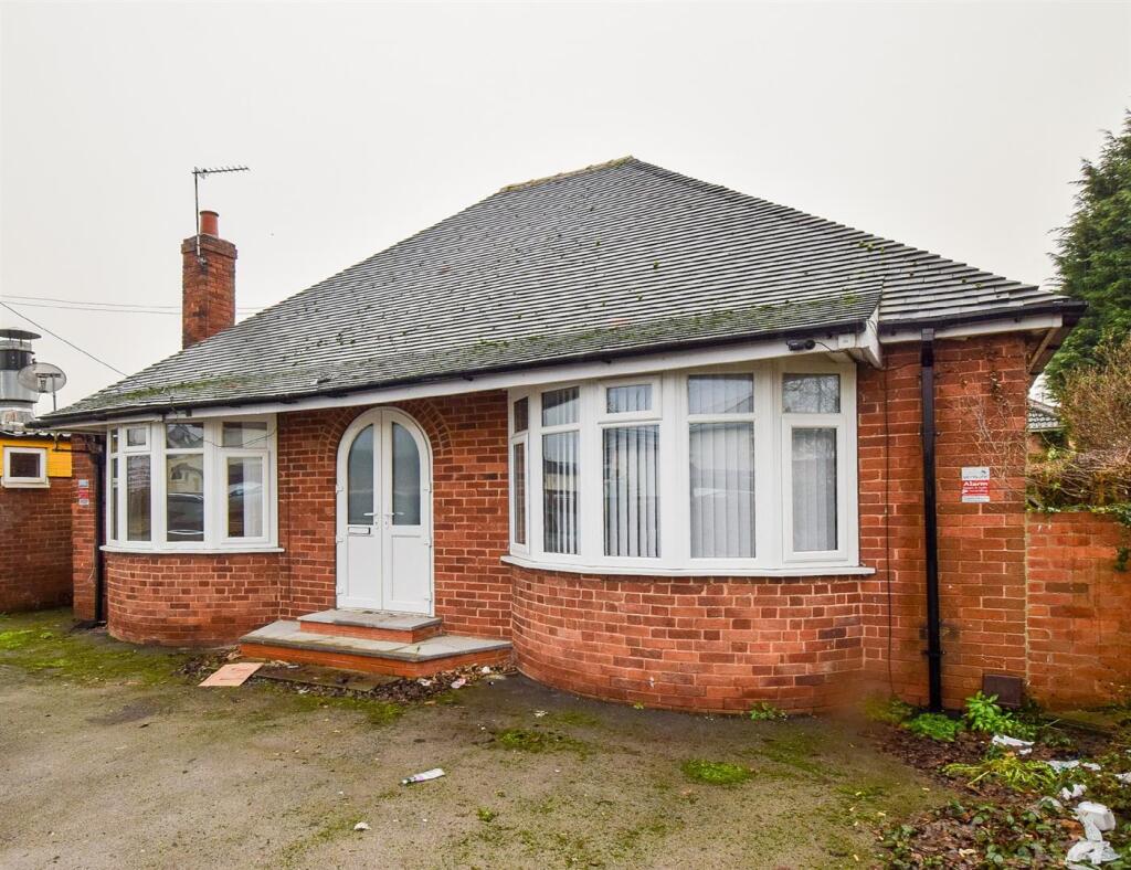 3 bed Detached bungalow for rent in Hall Green. From Richard Kendall - Wakefield