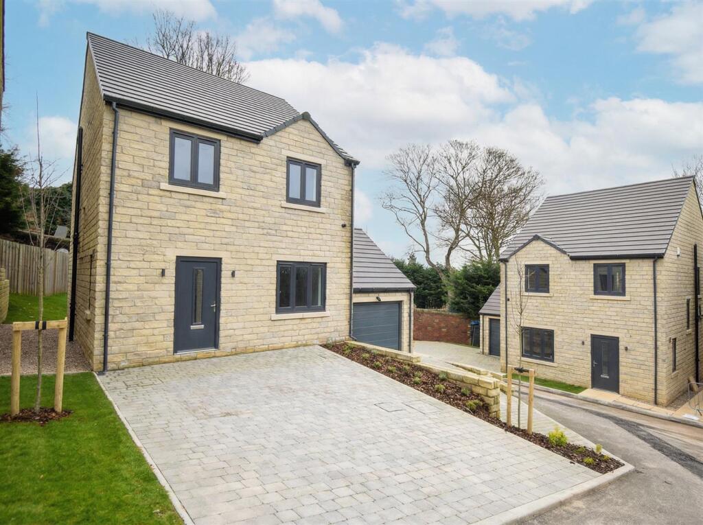 4 bed Detached for rent in Briestfield. From Richard Kendall - Wakefield