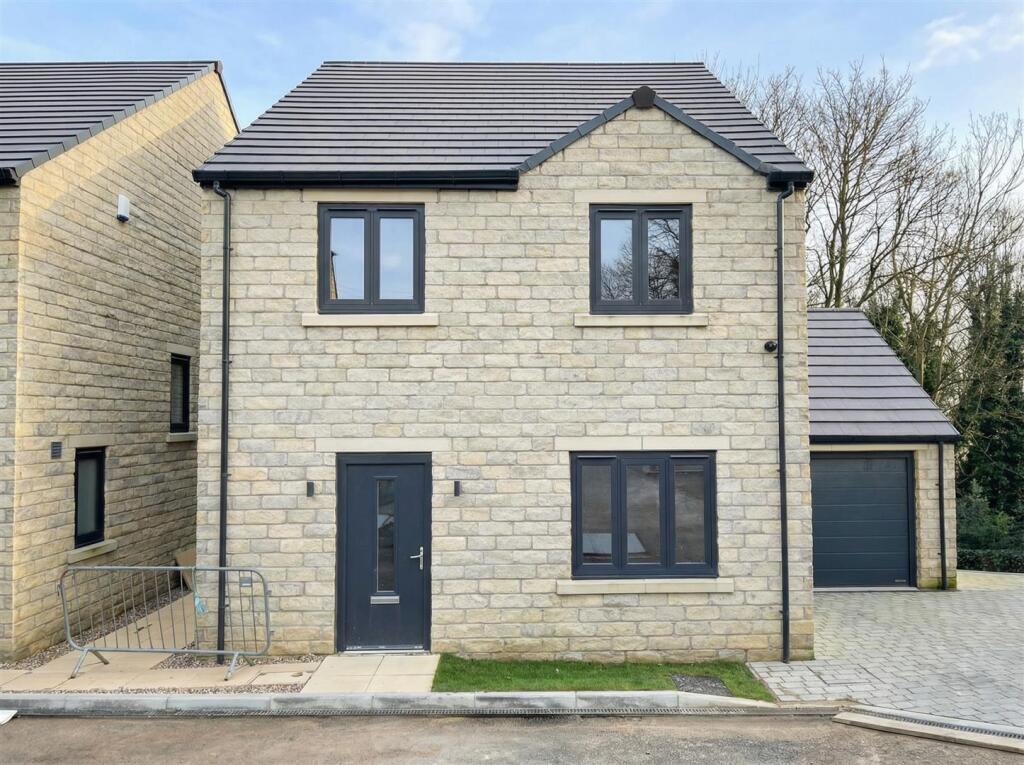 4 bed Detached for rent in Briestfield. From Richard Kendall - Wakefield