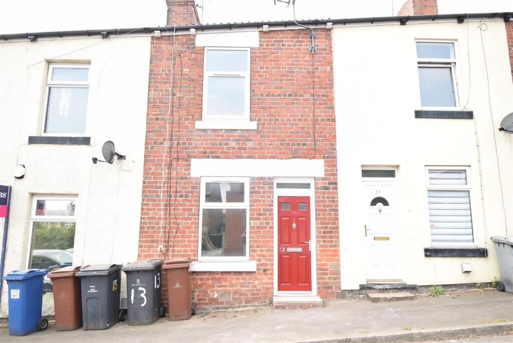 2 bed Mid Terraced House for rent in Royston. From Richard Kendall - Wakefield