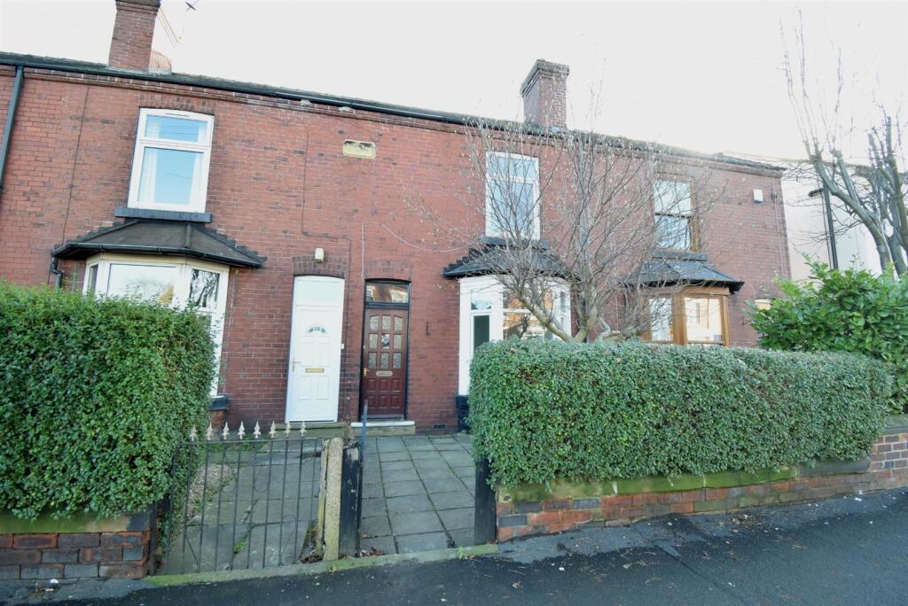 2 bed Mid Terraced House for rent in Heath. From Richard Kendall - Wakefield