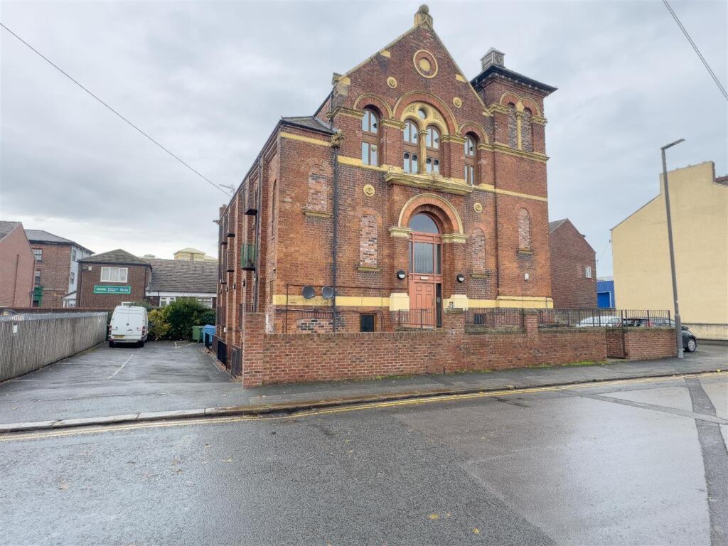 2 bed 1st Floor Flat for rent in Wakefield. From Richard Kendall - Wakefield 2 bed 1st Floor Flat for rent in Wakefield. From Richard Kendall - Wakefield