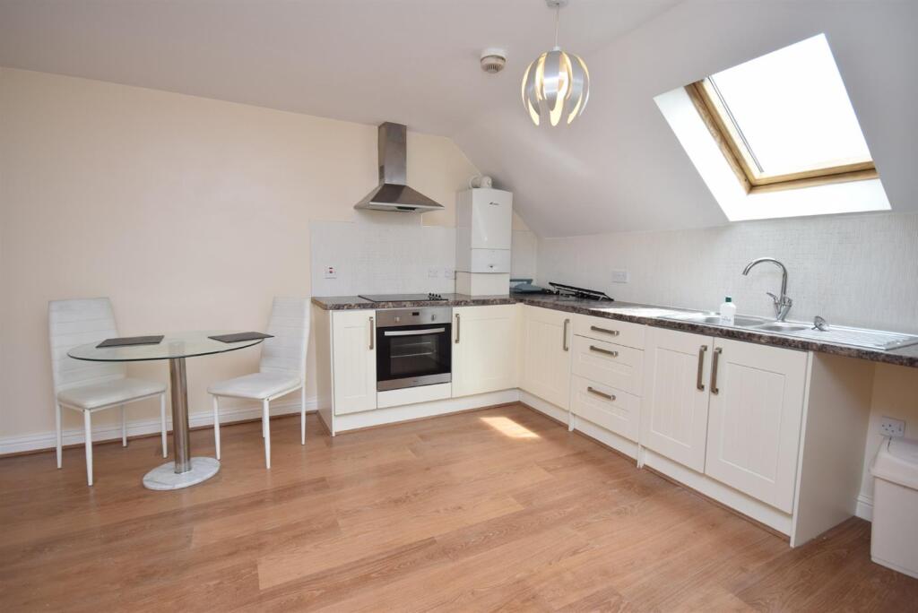 2 bed Apartment for rent in . From Richard Kendall - Wakefield 2 bed Apartment for rent in . From Richard Kendall - Wakefield