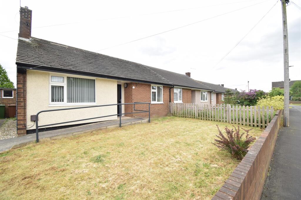 2 bed Semi-detached bungalow for rent in Normanton. From Richard Kendall - Wakefield 2 bed Semi-detached bungalow for rent in Normanton. From Richard Kendall - Wakefield