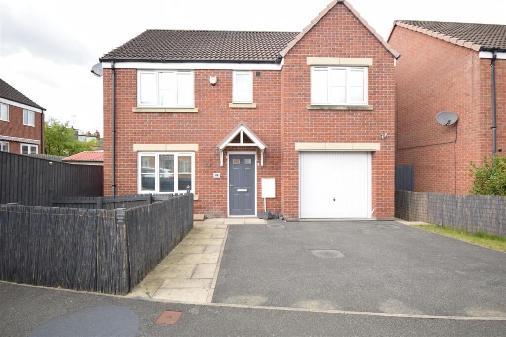 5 bed Detached for rent in Robin Hood. From Richard Kendall - Wakefield 5 bed Detached for rent in Robin Hood. From Richard Kendall - Wakefield
