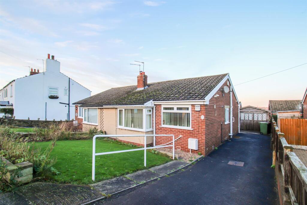2 bed Semi-detached bungalow for rent in Wakefield. From Richard Kendall - Wakefield 2 bed Semi-detached bungalow for rent in Wakefield. From Richard Kendall - Wakefield